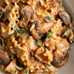 Homemade One Pan Vegan Beef Stroganoff Hamburger Helper (gluten-free!)