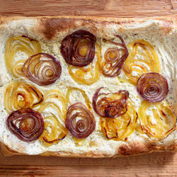 This Onion And Ricotta Tart Is My Go-to For An Easy Fancy Dinner