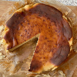 San Sebastian Cheesecake With Salted Caramel
