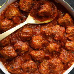 Turkey Meatballs In Tomato Sauce