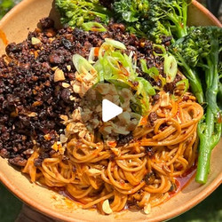 Tofu Dan Dan Noodles