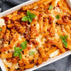 The Budget-friendly 5-ingredient Pasta Bake My Family Asks Me For All The Time