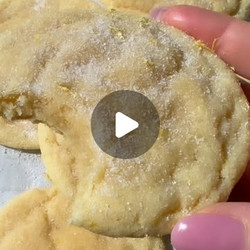 Soft &amp; Chewy Lemon Cookies