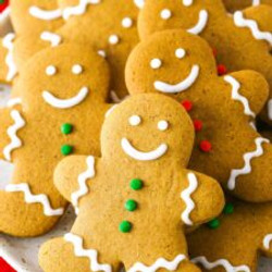 Soft Gingerbread Man Cookies
