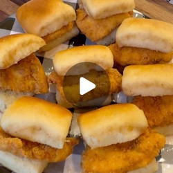 Chicken Sliders On Texas Roadhouse Rolls