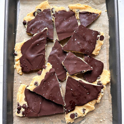Chocolate Chip Cookie Dough Bark (vegan + Gluten-free)