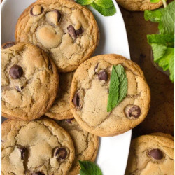 Mint Chocolate Chip Cookies