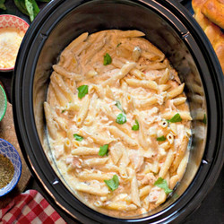 Crock Pot Chicken Pasta (à la Olive Garden)