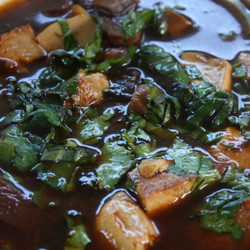 Hot &amp; Sour Mushroom Soup (Tom Yum Het)