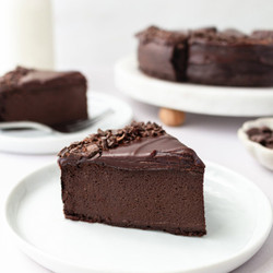4 Ingredient Healthier Chocolate Cake
