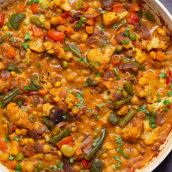 Vegetable Bhuna (North Indian Vegetable Curry)