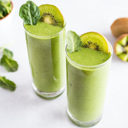 Kale &amp; Spinach Smoothie