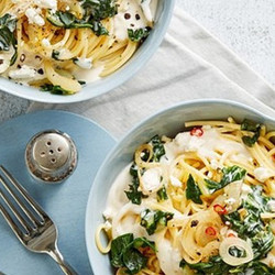 Spaghetti Mit Mangold-Feta-Creme