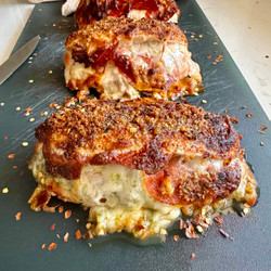 Easy Pizza Stuffed Chicken