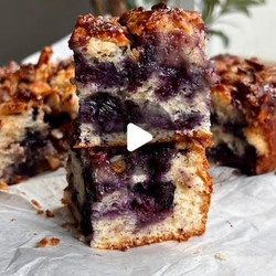 Almond Praline Blueberry Cake