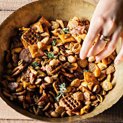 This Spicy-sweet Maple Snack Mix Is A Winner At Every Party