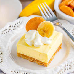 No Bake Banana Cheesecake Bars