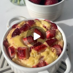 Single Serve Strawberry Yoghurt Bake