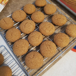 Noble Maple Ginger Cookies