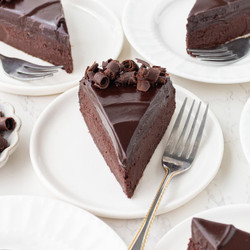 2 Ingredient No Bake Chocolate Cake