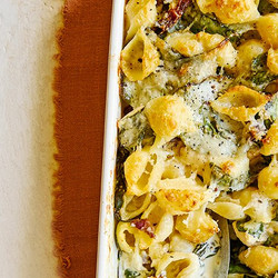 Chicken Alfredo Pasta Bake