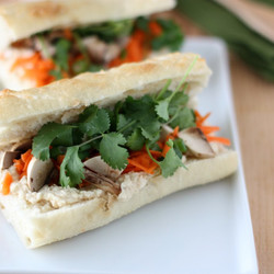 Hummus Sandwiches With Carrot And Cilantro