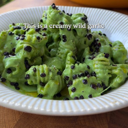 Creamy Wild Garlic &amp; Pea Pasta
