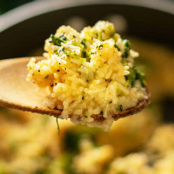 Easy Broccoli Cheese Rice
