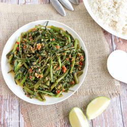 Kangkung Belacan (stir-fried Water Spinach With Shrimp Paste)