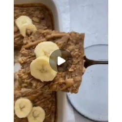 Vegan Peanut Butter Banana Baked Oatmeal