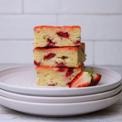 Sourdough Strawberry Bars
