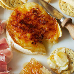 Honey Brûlée Brie