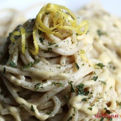The Best Vegan Garlic Alfredo Sauce