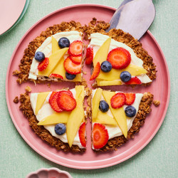 Fruity Flapjack Pizza | Slimming &amp; Weight Watchers Friendly