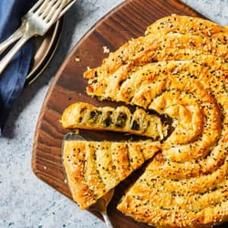 Kol Böreği (spiraled Spinach And Cheese Pastry)