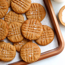 Flourless Peanut Butter Cookies