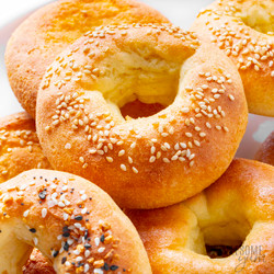 Keto Bagels (low Carb, Chewy, Easy!)