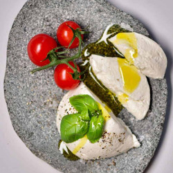 Easy Vegan Mozzarella Cheese