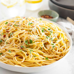 Spaghetti Aglio E Olio (pasta With Garlic And Oil)