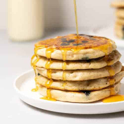 Fluffy Vegan Pancakes With Blueberries