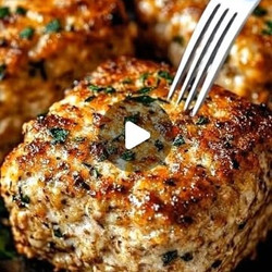 Garlic Parmesan Chicken Meatloaves