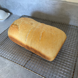 Simple Sourdough Sandwich Bread (for Lazy People)