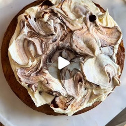 Cinnamon Apple Cake With Cream Cheese Icing