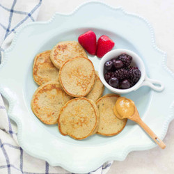 3 Ingredient Banana Oat Pancakes