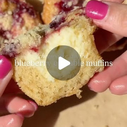 Blueberry Cheesecake Crumble Muffins