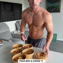 Pizza Mac &amp; Cheese Meal Prep