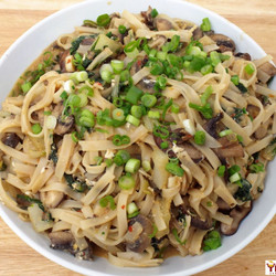 Spicy Mushroom And Noodle Stir Fry