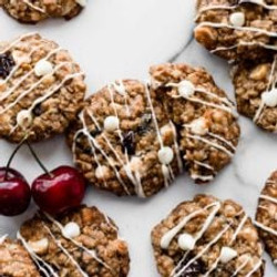 White Chocolate Chip Cherry Oatmeal Cookies