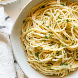 Creamy Garlic Butter Noodles Recipe