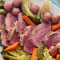 Slow Cooker Corned Beef And Cabbage